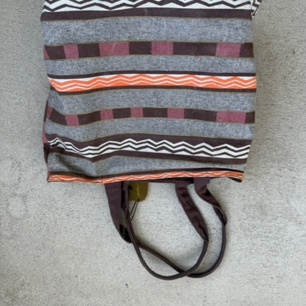 Laurel Burch Orange and Brown Tote with Animal Motif - Picture 5 of 7